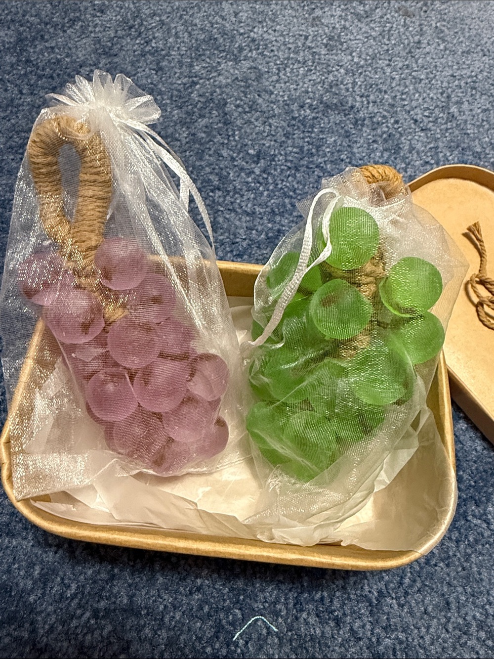 Source Unknown Green & Purple Decorative Grape Bunch soap on a rope.